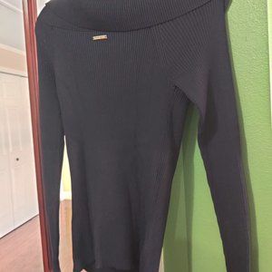 VEUC MK Womens Navy Off-Shoulder Sweater